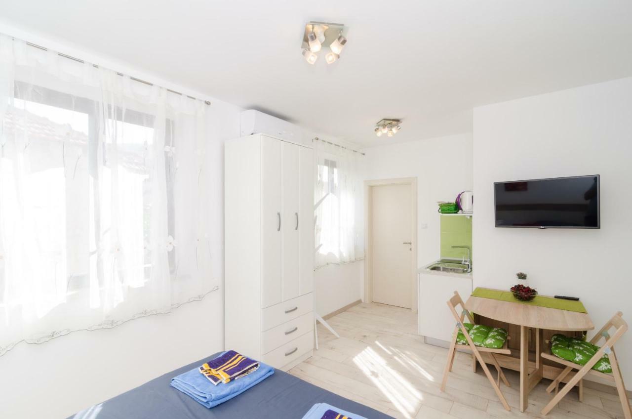 Apartments Eva ドゥブロブニク エクステリア 写真